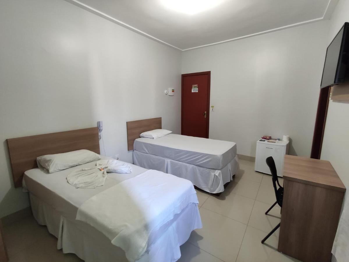 Cemarim Hotel Catalão Buitenkant foto