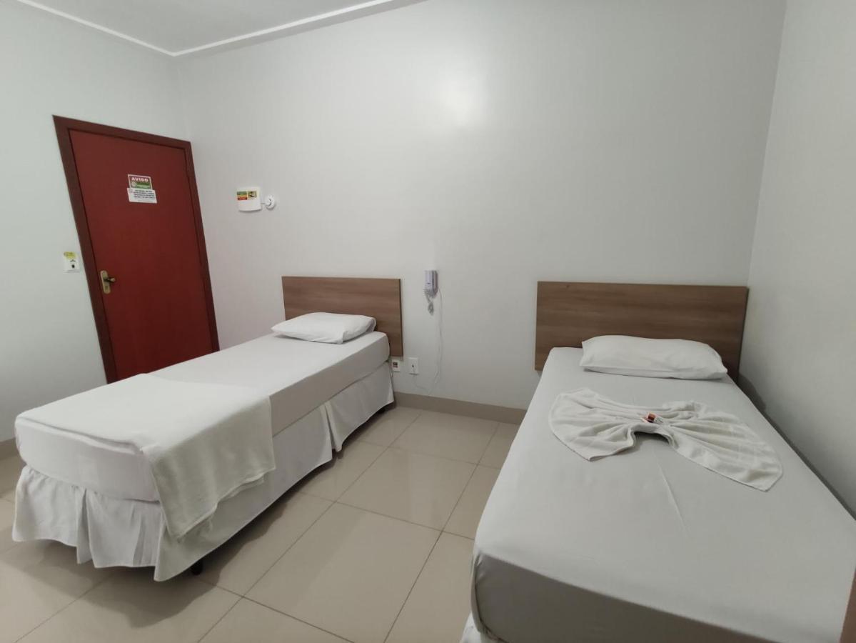 Cemarim Hotel Catalão Buitenkant foto